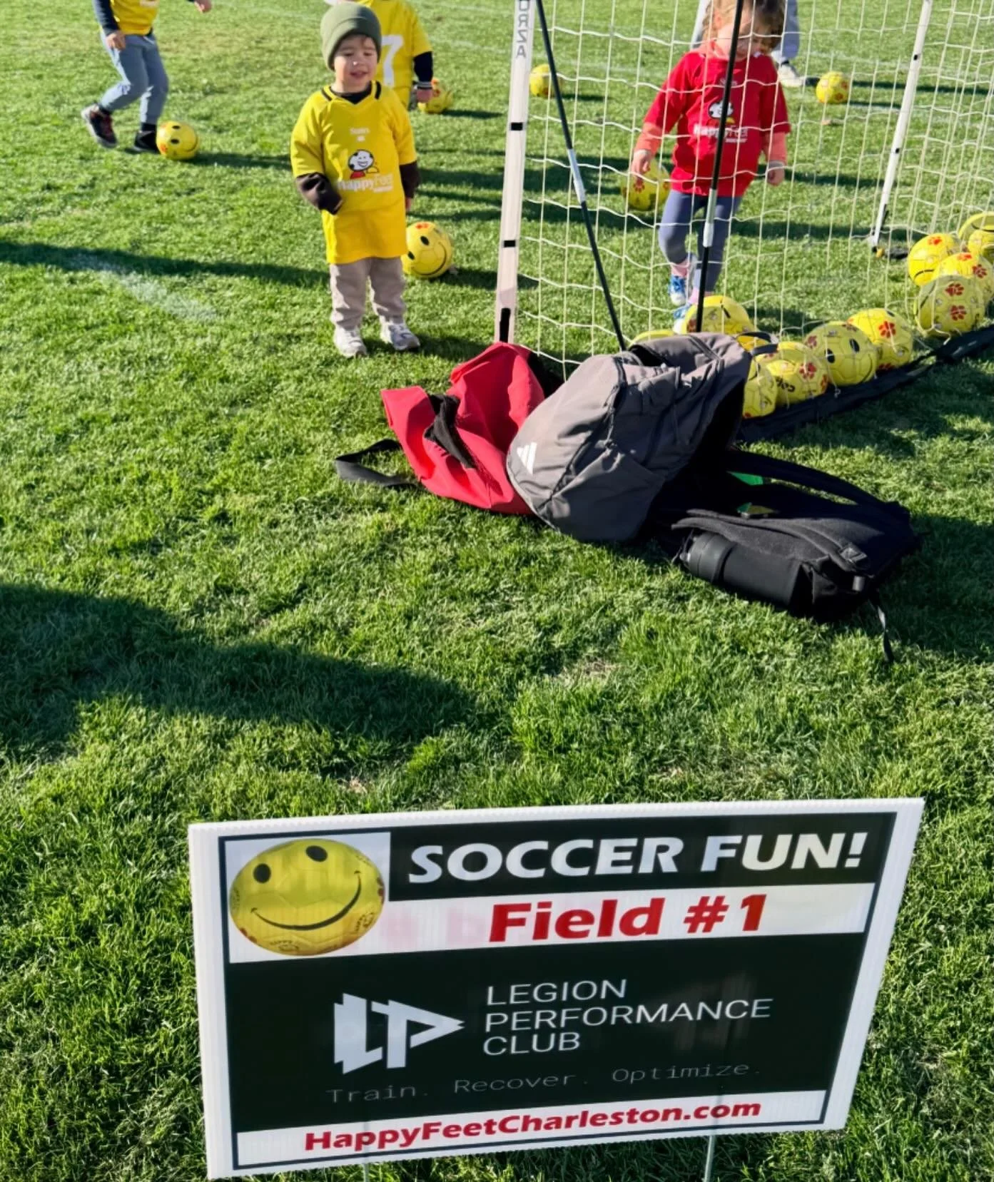 Thank you to our Spring Field Sponsor Legion Performance Club!

Legion Performance Club is a family owned fitness club that offers a variety of group classes, one on one/semi-private personal training and state of the art recovery services. HYROX tra