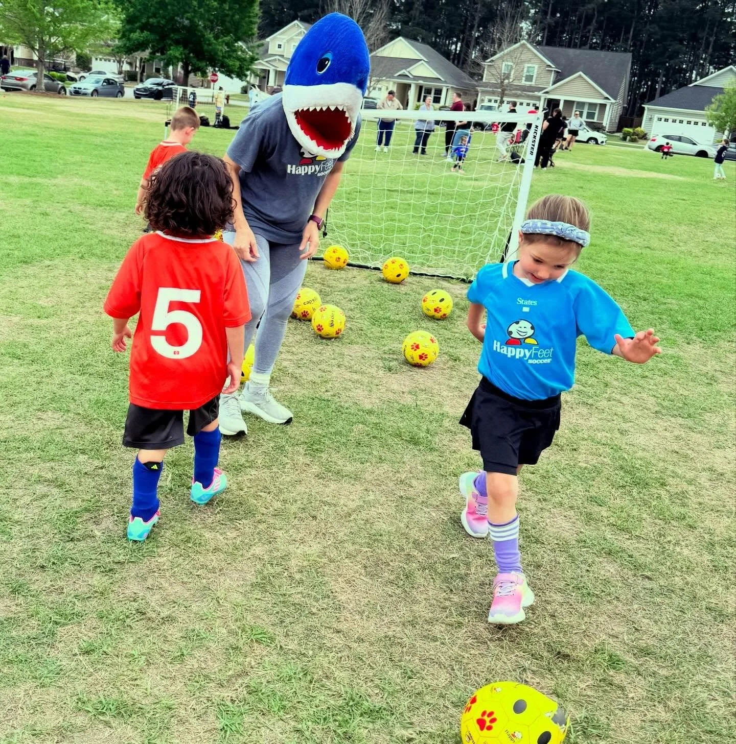 Beach soccer adventures this week! We have to keep Bob the soccer ball away from the baby shark 🦈 do do do do do do do. 🎶 ⚽️ 🏖️ ❤️ 😃 The kids are having a blast and doing great!

Soccer + Imagination= FUN!

#happyfeetcharleston #charlestonsc #cha