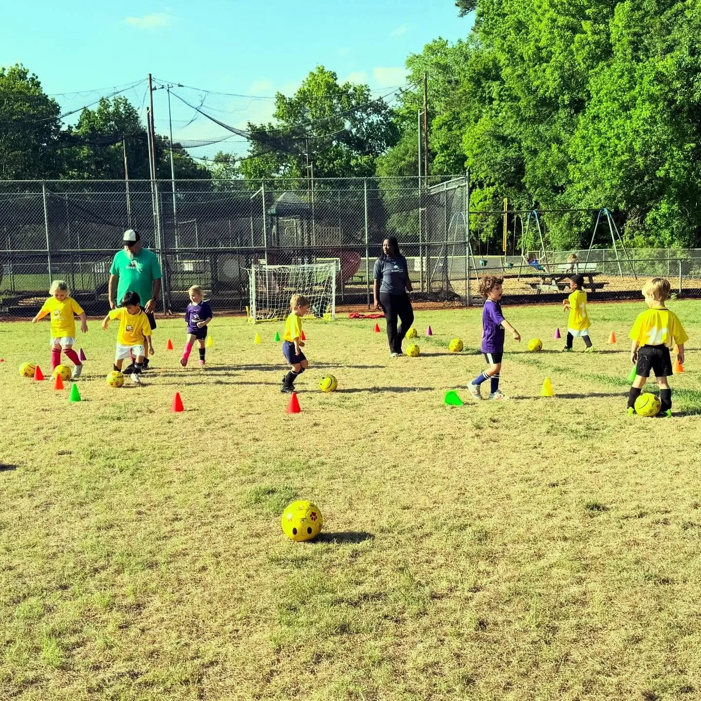 Spring #2 league has started! ⚽️❤️😃

Skills, Goals, Smiles and Memories! 

#happyfeetcharleston #charlestonsc #charlestonsoccer #standrewsparksandplayground
