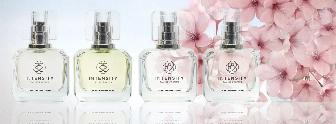 Big pink blossom - small.jpg