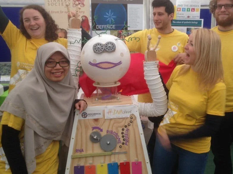 “Build Your Own DNA Dave” school workshops.