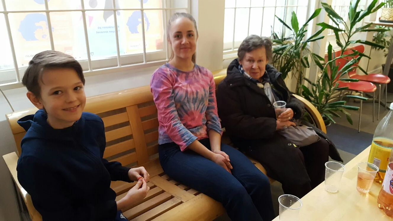 Ett härligt gäng med min fina brorsdotter Maya i mitten (en otrolig konstnärlig talang, by the way)