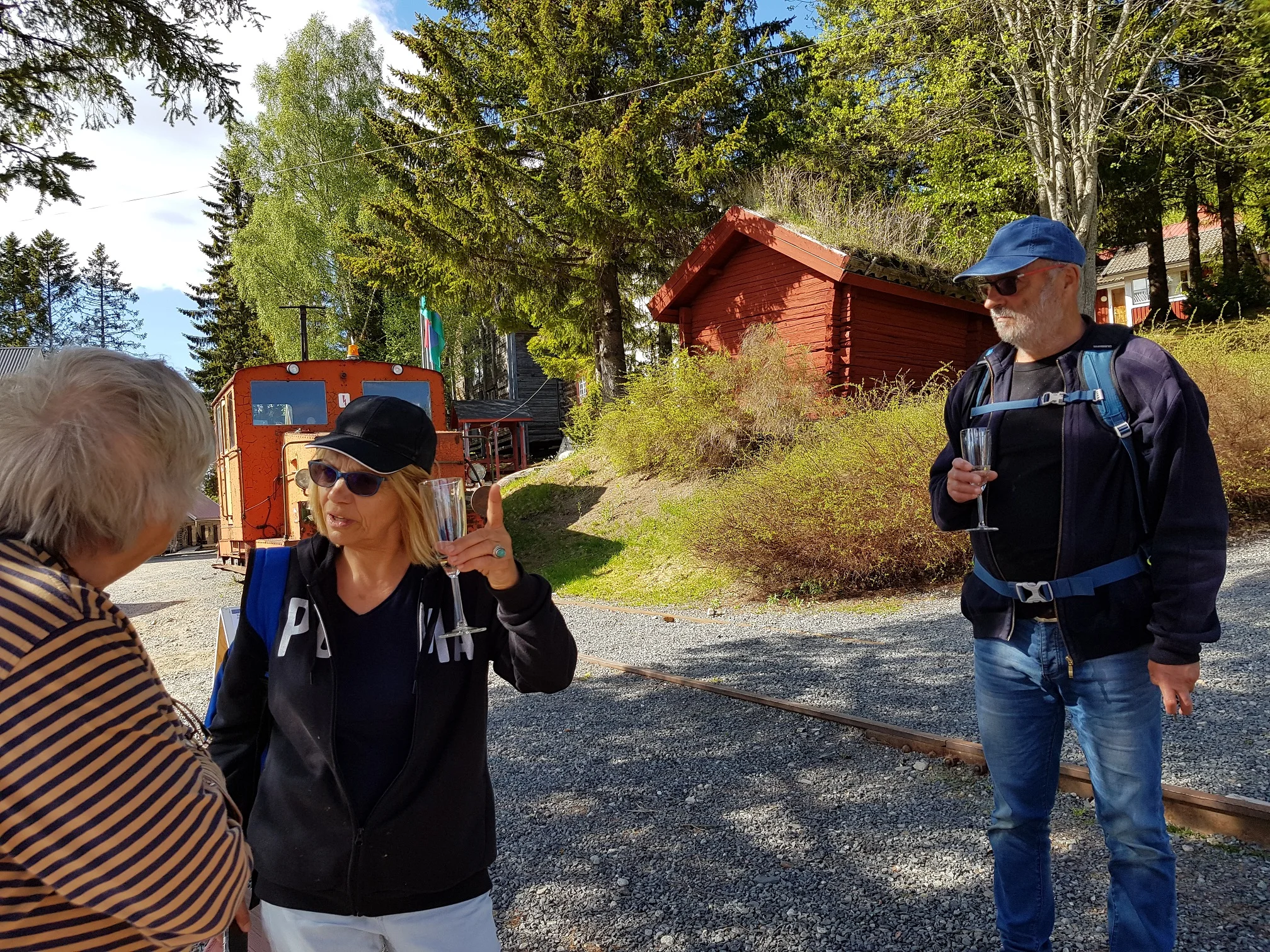 Ett underbart franskt par vi träffade i Bönhamn, som kom förbi. Det var så trevliga, synd bara att min franska inte är den bästa!