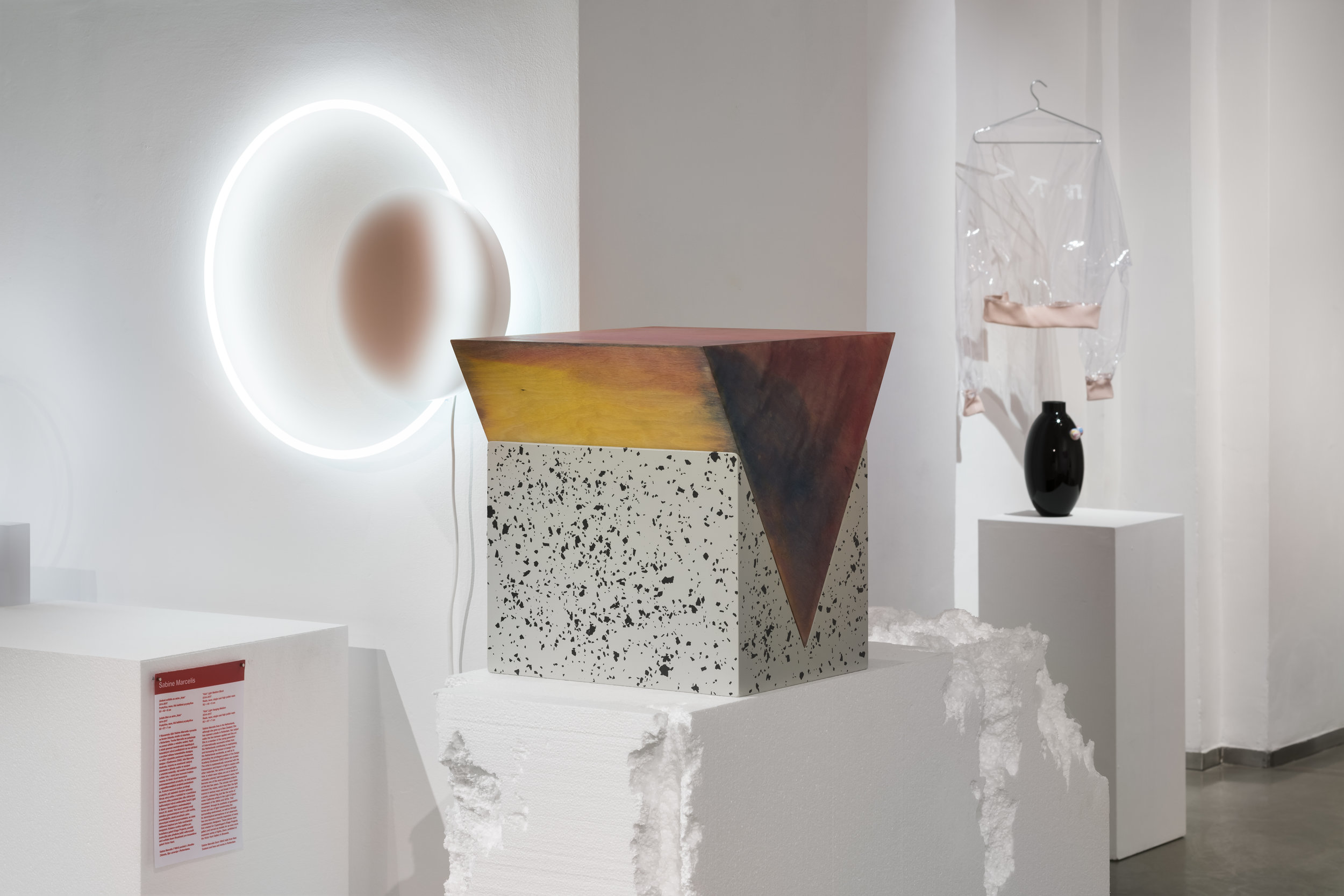  Sabine Marcelis,  Voie  Light Hanging Medium, 2014–2017; Fredrik Paulsen,  Triangle &amp; Base  from the  Prism  collection, 2012 