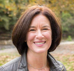 Writing a Book 25 Minutes At a Time with Laura Sibson