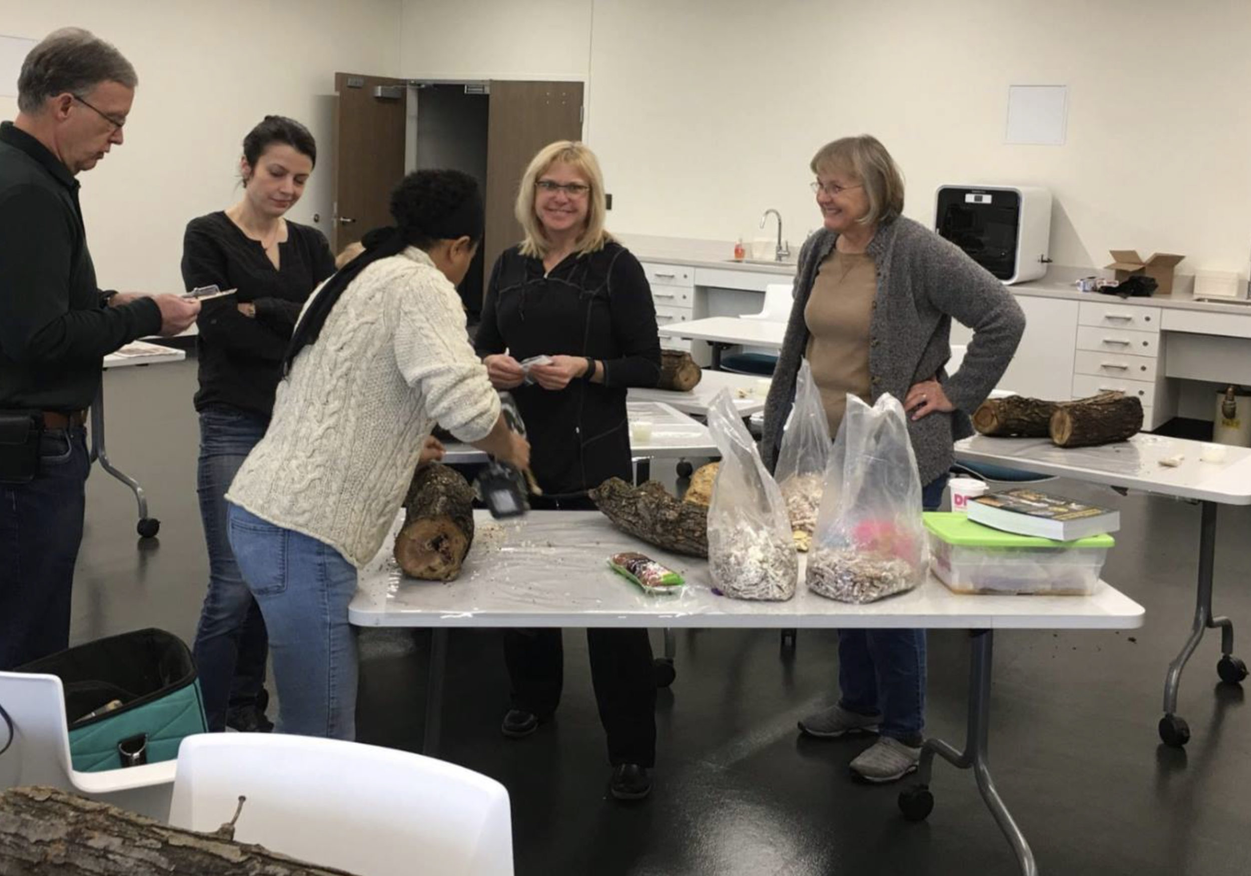 Screen Shot 2021-05-06 at 6.11.16 AM.png