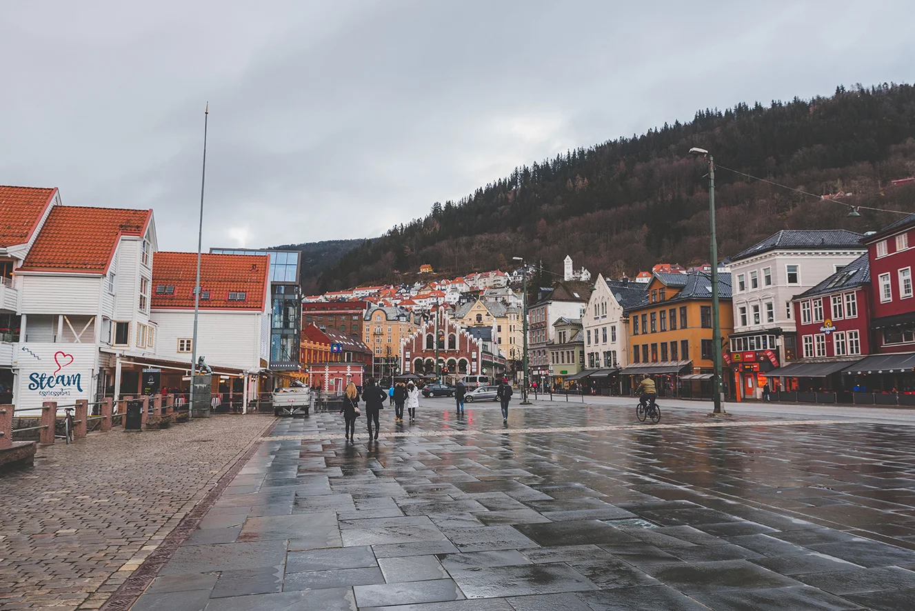 Bergen_Norway_Day1_10-3-17_TAL-27.jpg