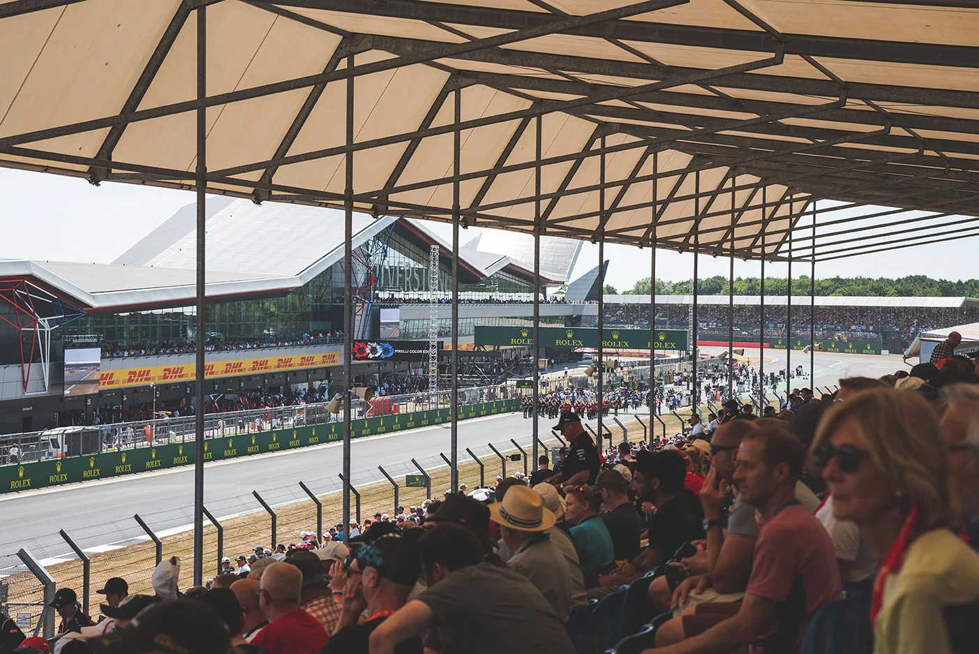 Silverstone_BritishGrandPrix_Sunday_AbbeyGrandstand_8-8-18_TAL-10.jpg
