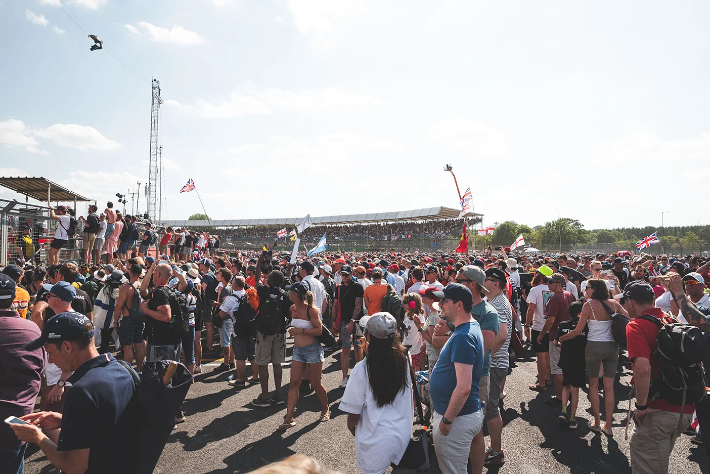 Silverstone_BritishGrandPrix_Sunday_AbbeyGrandstand_8-8-18_TAL-20.jpg