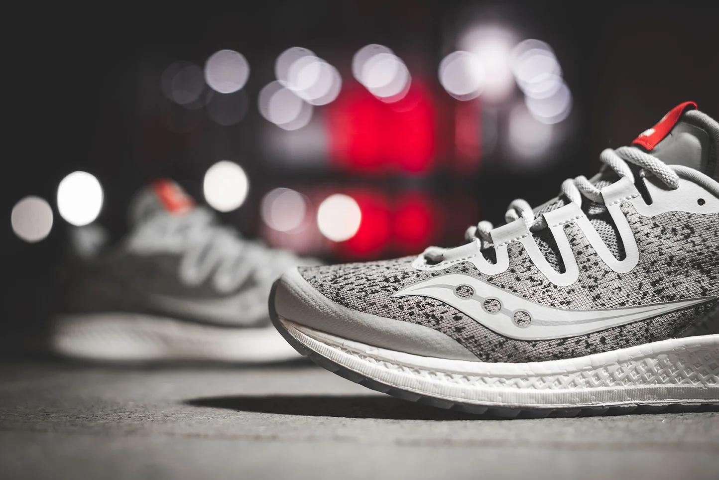 HANON_x_Saucony_FreedomISO_Granite_PressImages_3.jpg