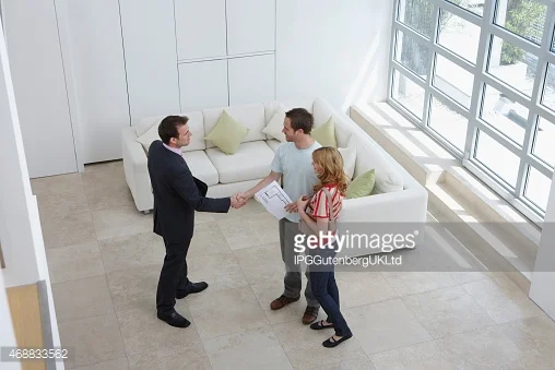 How can a real estate agent help me?