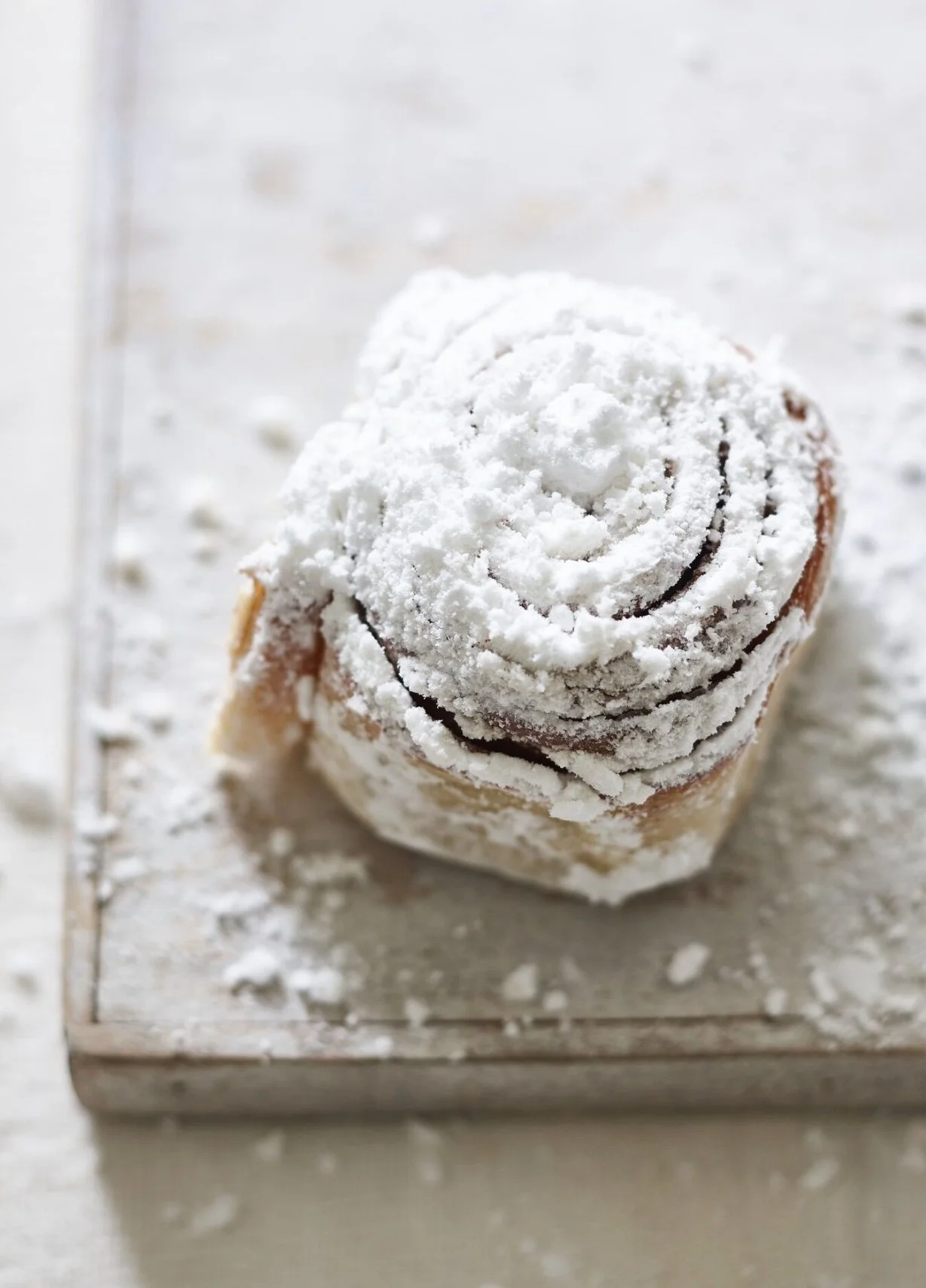 Box of 9 Cinnamon Scrolls