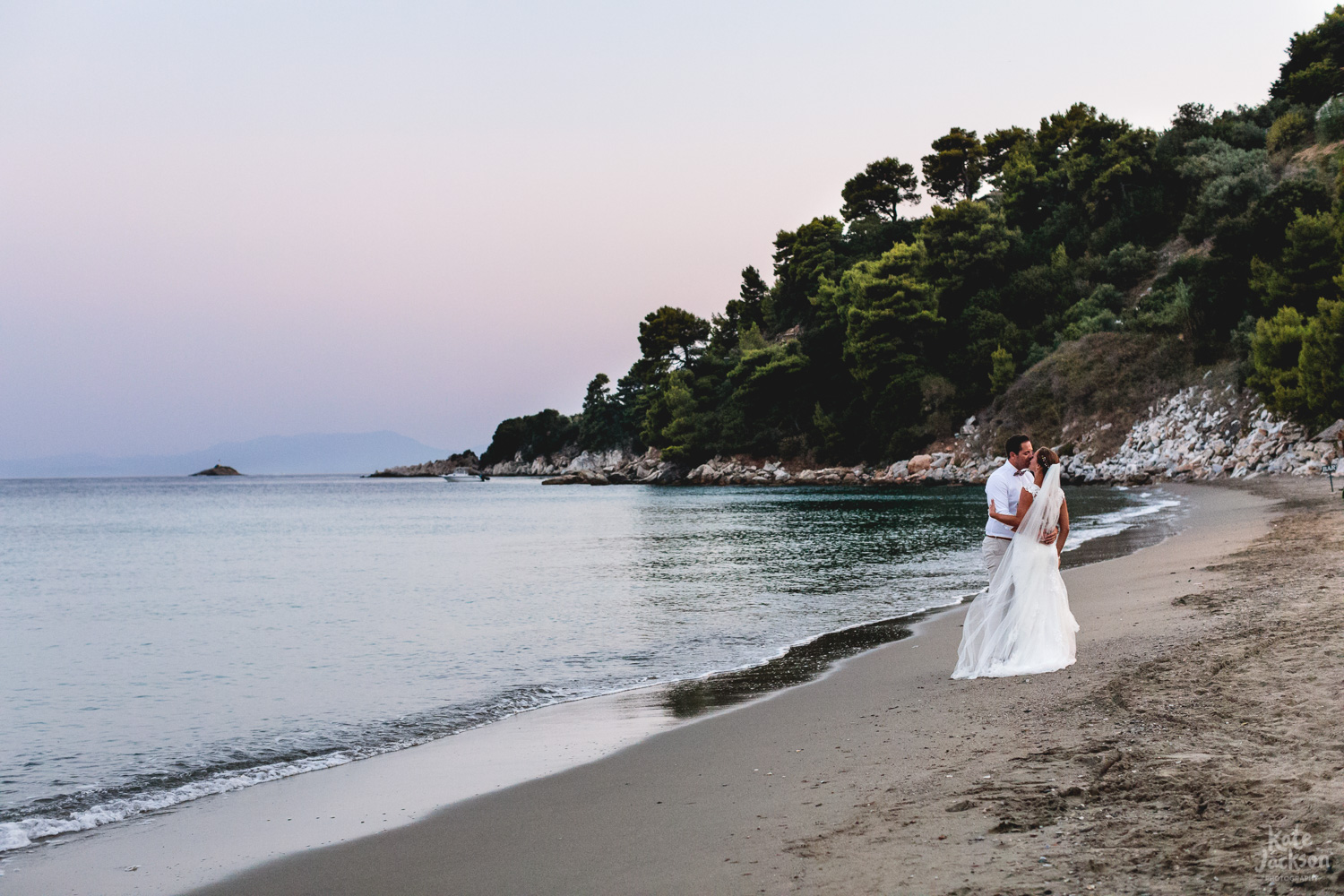 Relaxed Beach Wedding Photography at Kassandra Bay Resorts