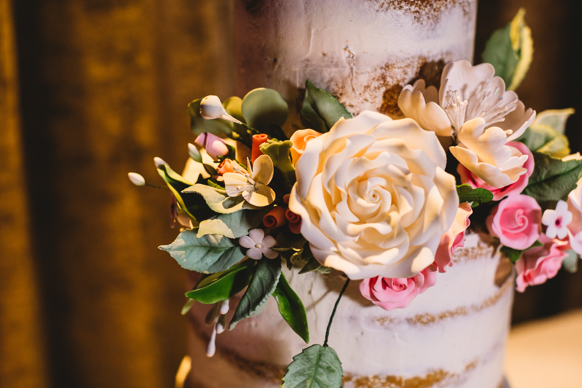 Edible Flowers on Cotswold Cakebee Wedding Cake