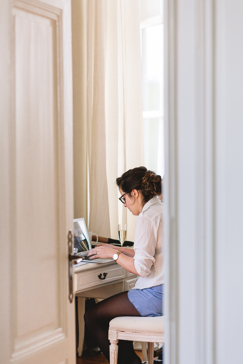 Laid back bride at Chateau Lasfargues Destination Wedding