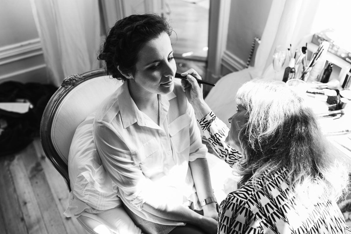 Natural bridal makeup in france