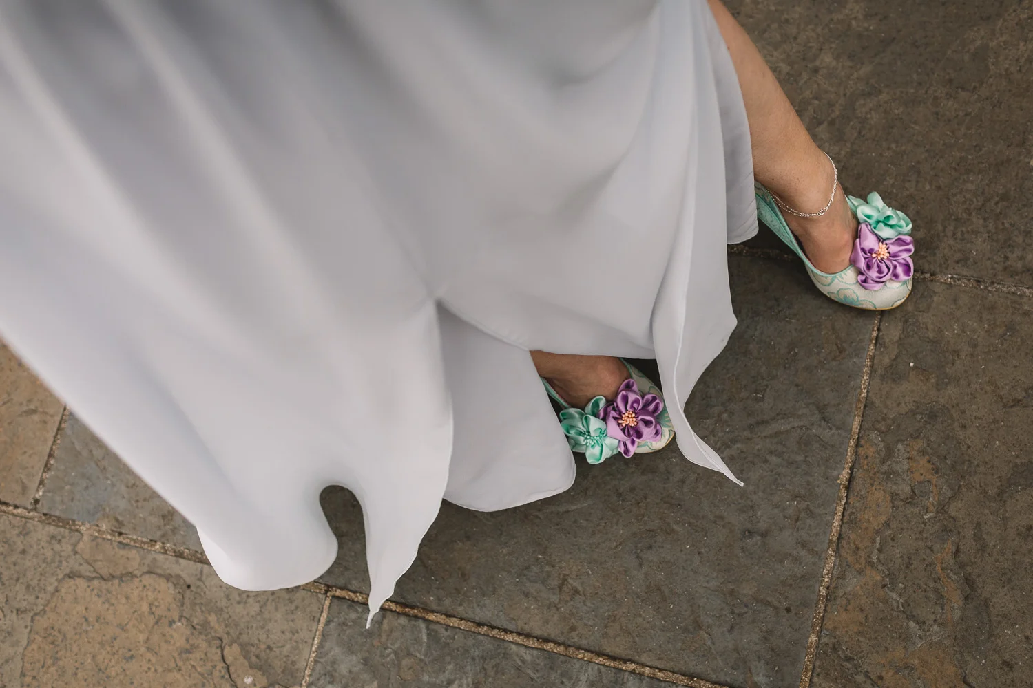 Holley-Iain-Sneak-Peek-20.jpg