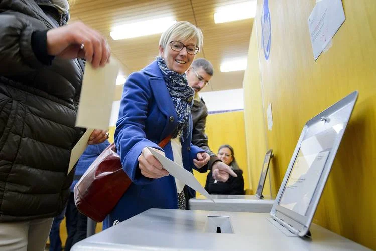 Greens Make Significant Gains in Swiss Elections By Phillip Howard