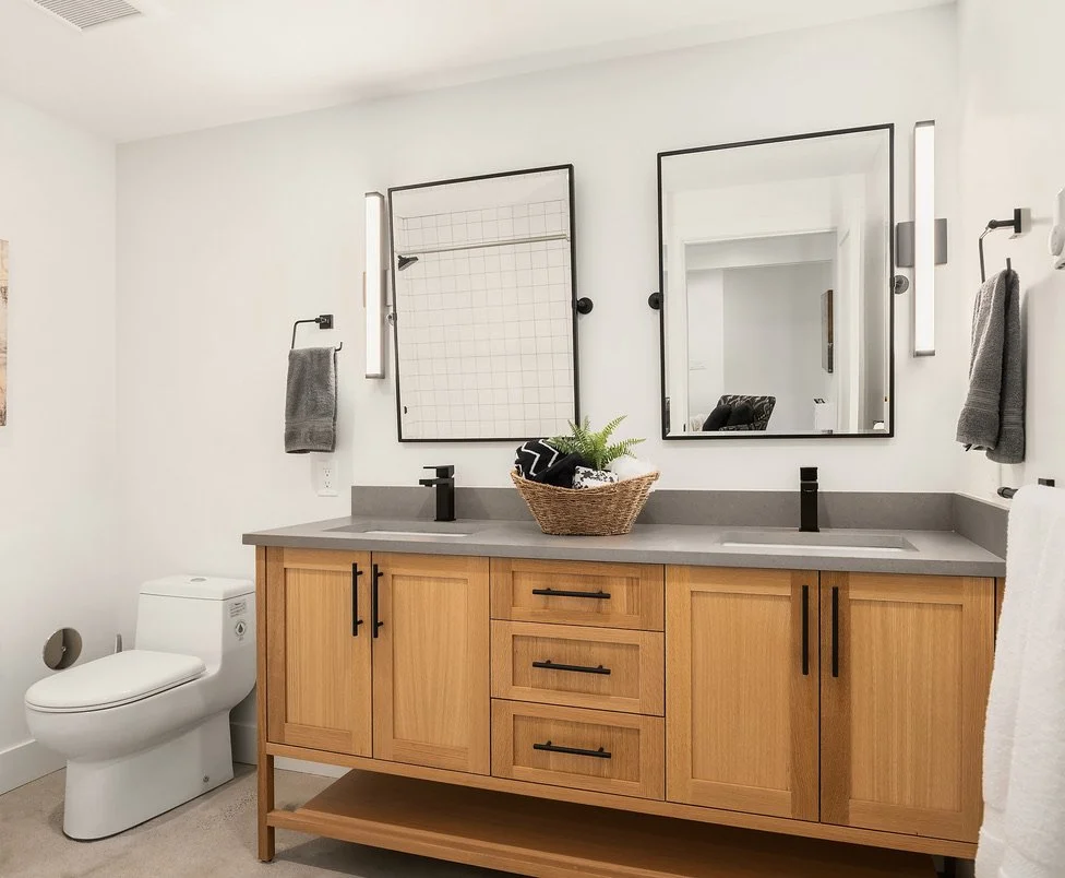 Cedar Ave S Basement Bath.jpeg