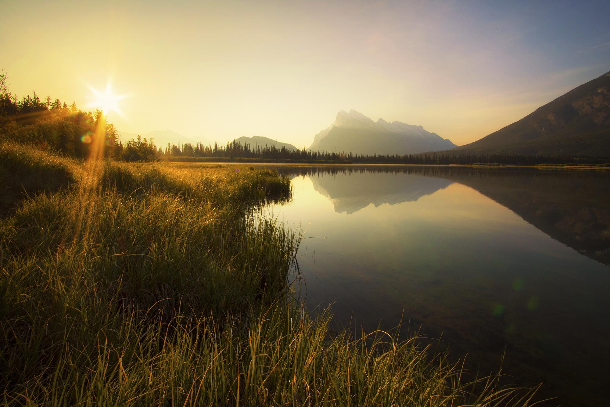 mt rundle sun - web.jpg
