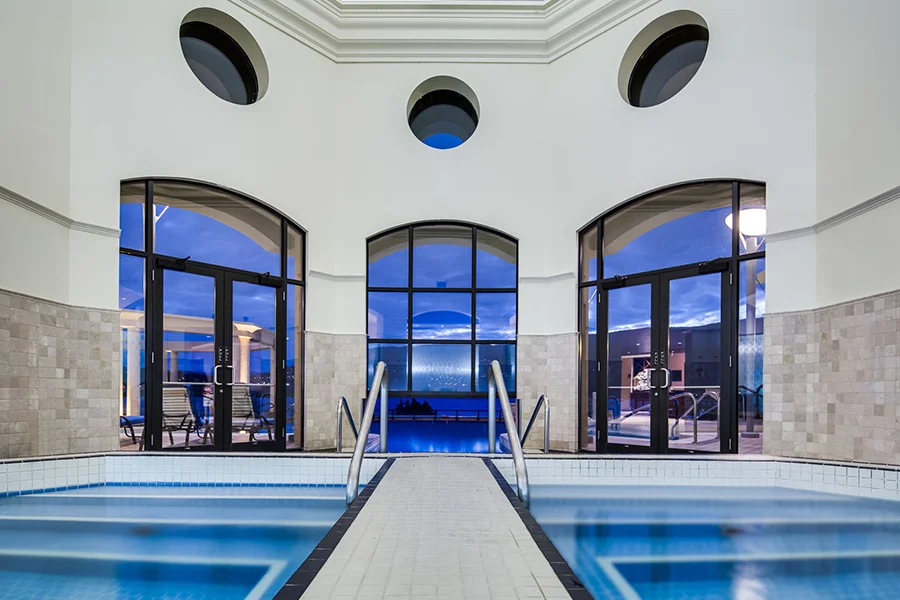 The Royal Kelowna Kelowna — Bellstar Hotels & Resorts