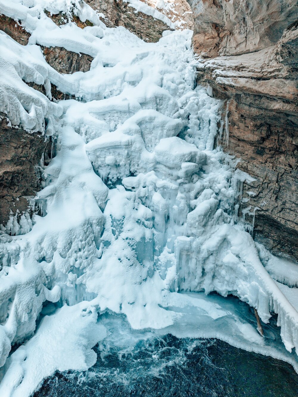 Johnston-CanyonBanff-.jpg