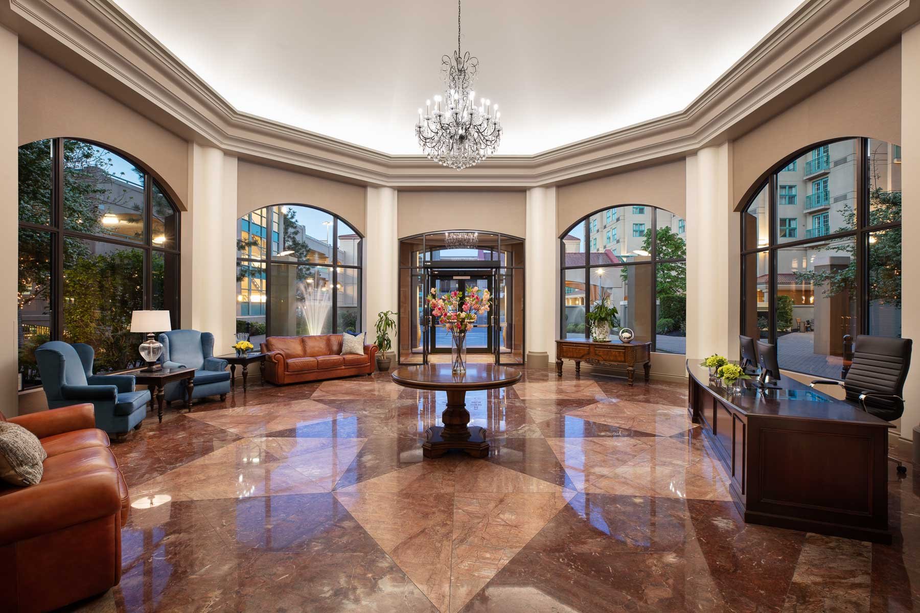 the-royal-kelowna-lobby.jpg