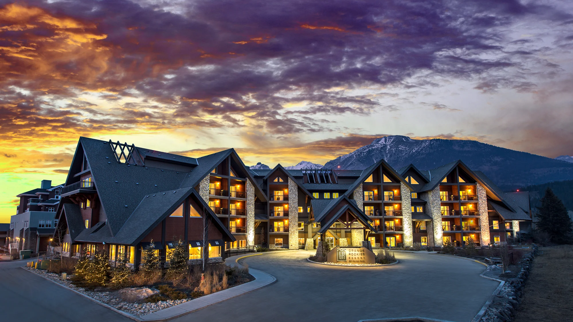 Grande Rockies Resort