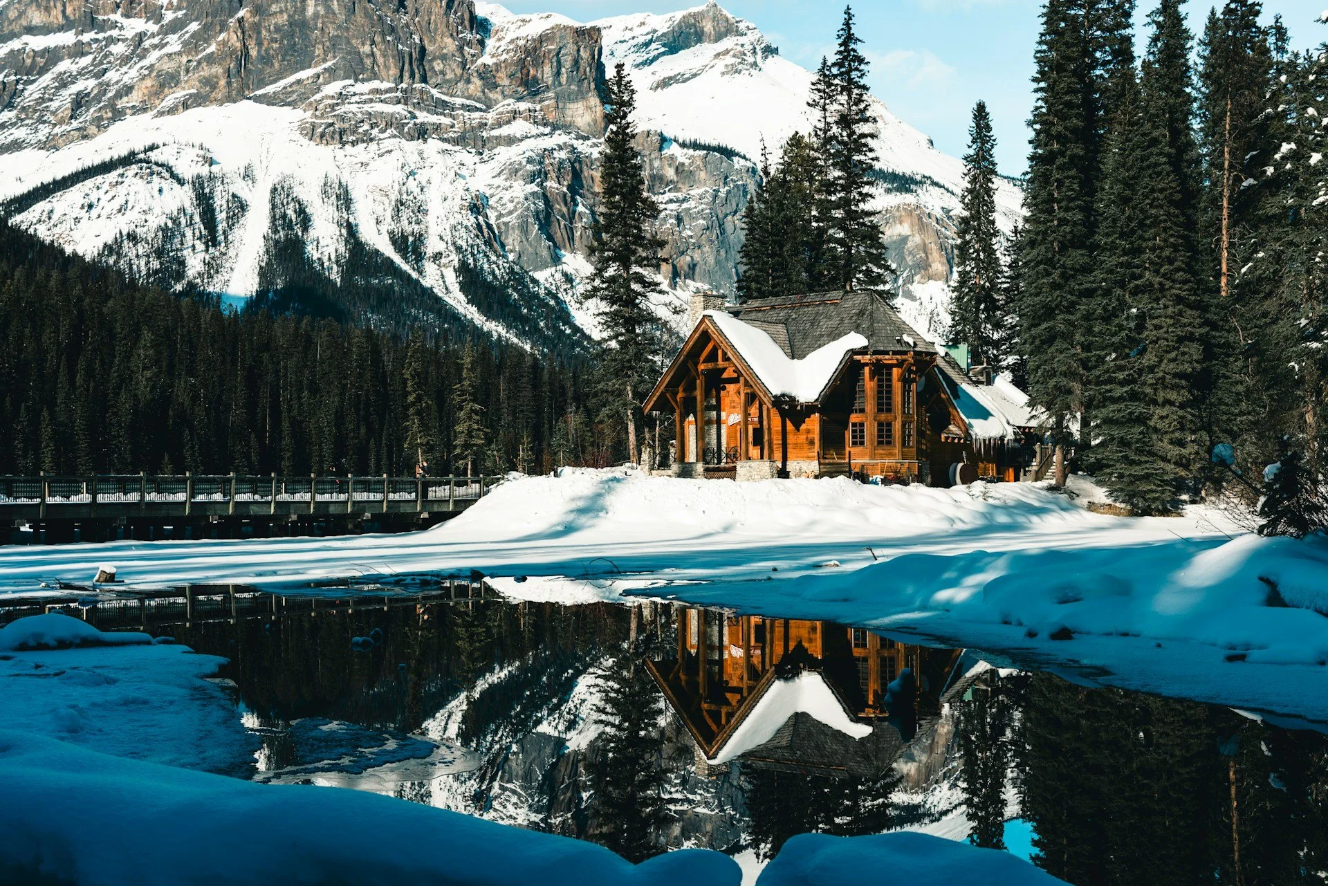 Canadian Strata Vacation Rentals: Legal, Tax, and Insurance Checklist