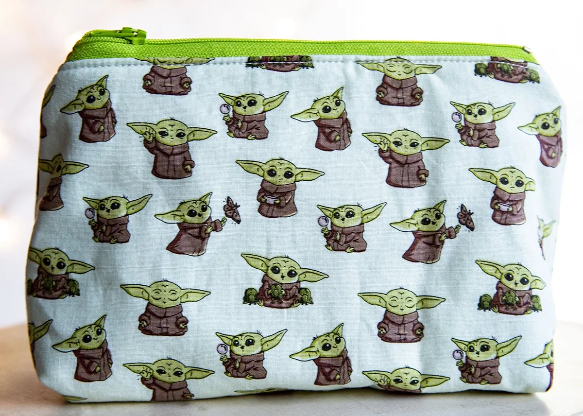 Baby Yoda 7in makeup bag.jpg