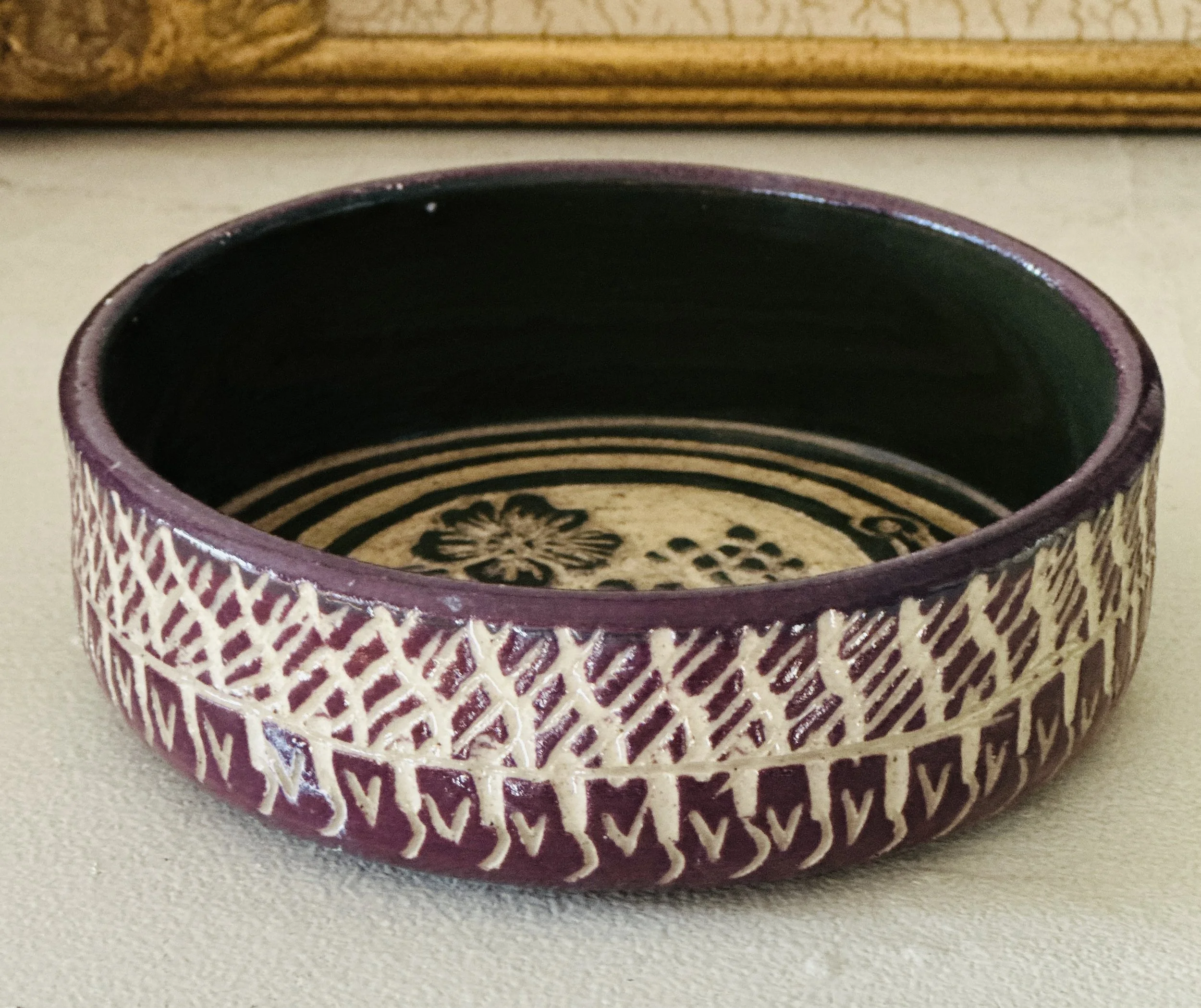 Hibiscus cat dish view2 (1).JPG