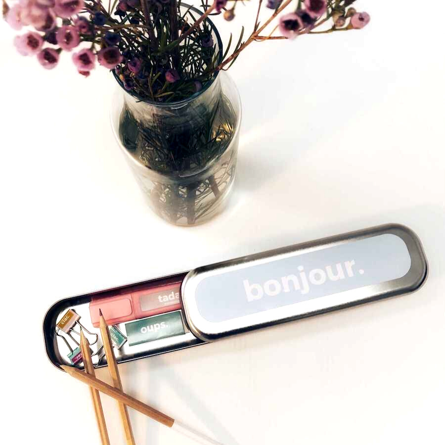 Pencil case with flowers | Bright.png