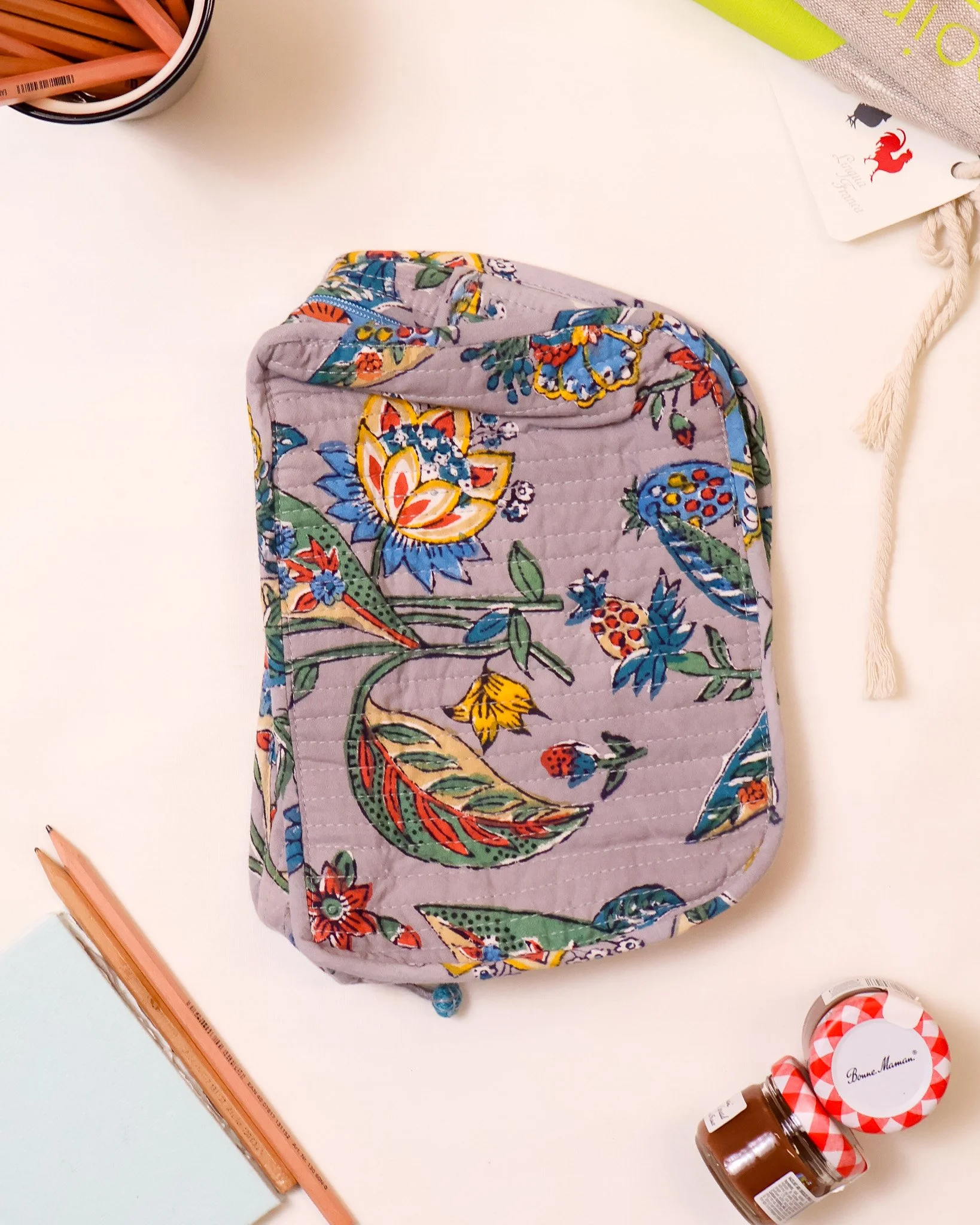 POUCH - GREY FLORAL - HERO.jpg