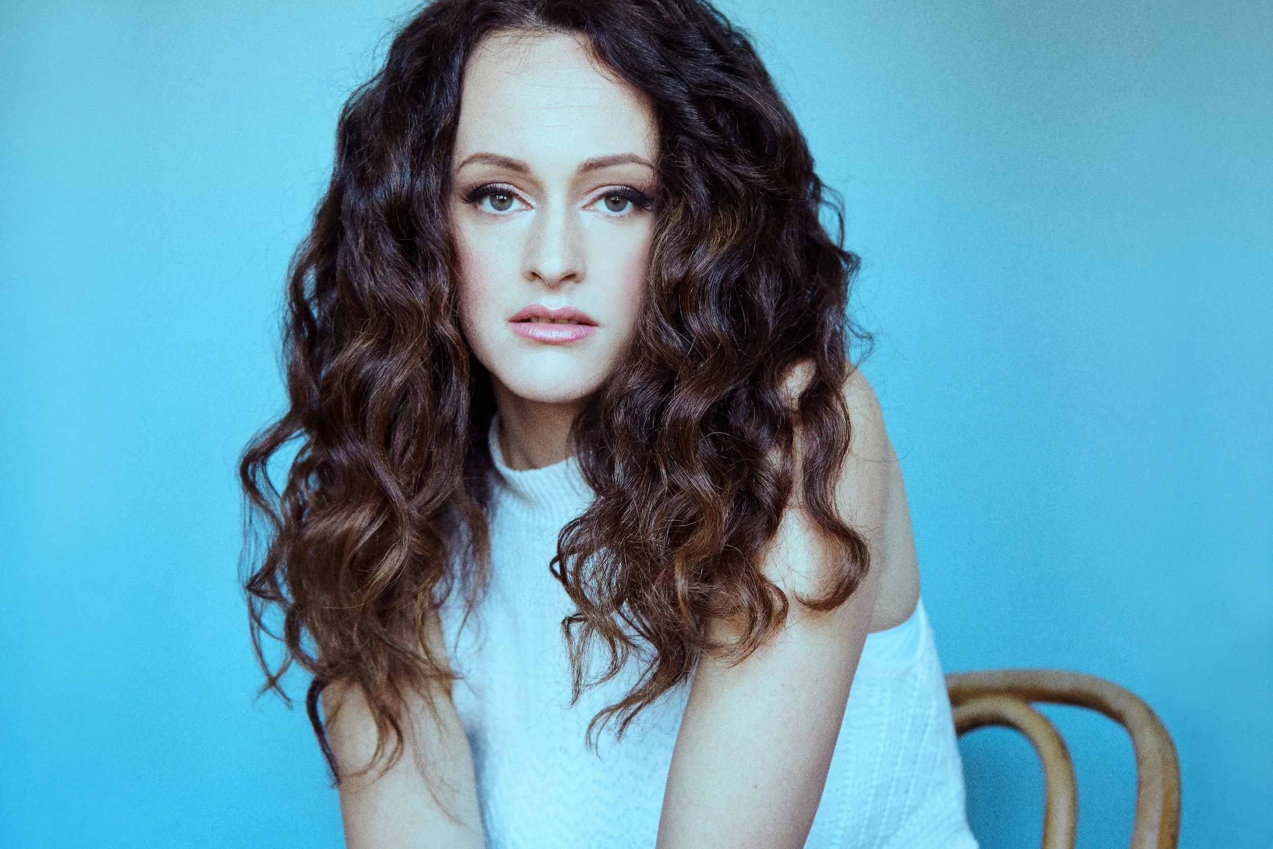 JadeaKelly_PromoPhoto_Blue_PhotoCreditJenSquires.jpg