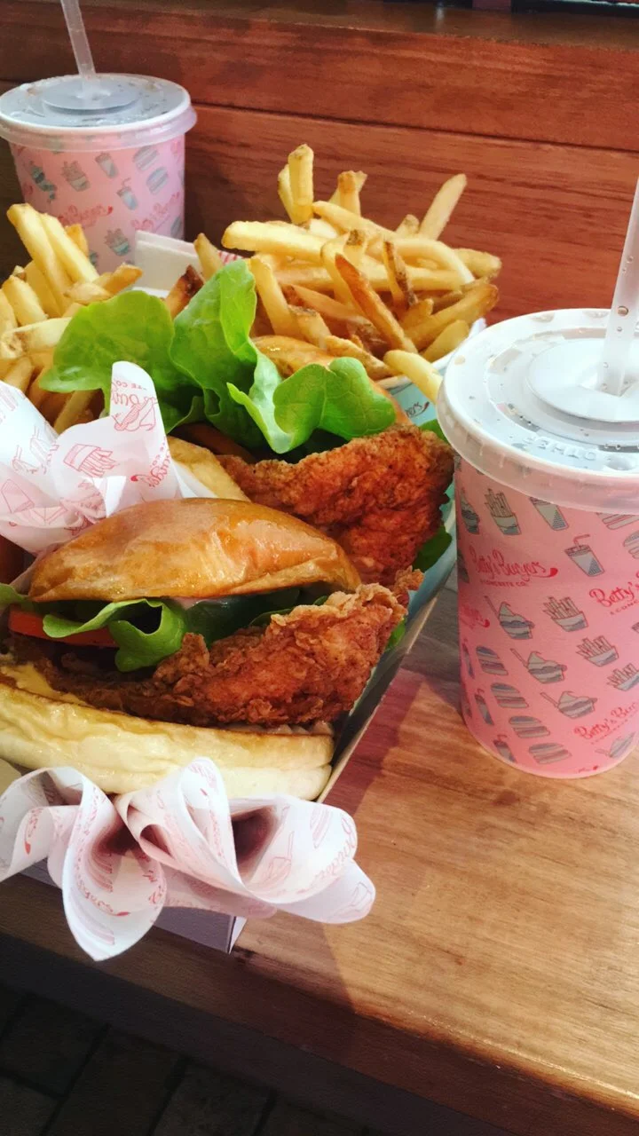 bettysburgers.jpg