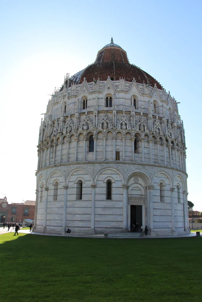 Travel guide Pisa Italy