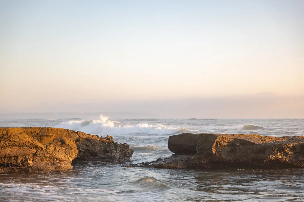 5 Reasons Seascape Wall Art is a Must-Have in Modern Home Decor