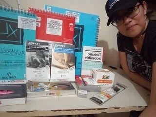 Sandra Cicalo ganadora de nuestro Concurso Zombie. Gracias por compartir tu premio, &iexcl;que lo disfrutes y sigas realizando m&aacute;s obras con tu gran talento! &iexcl;Felicidades!