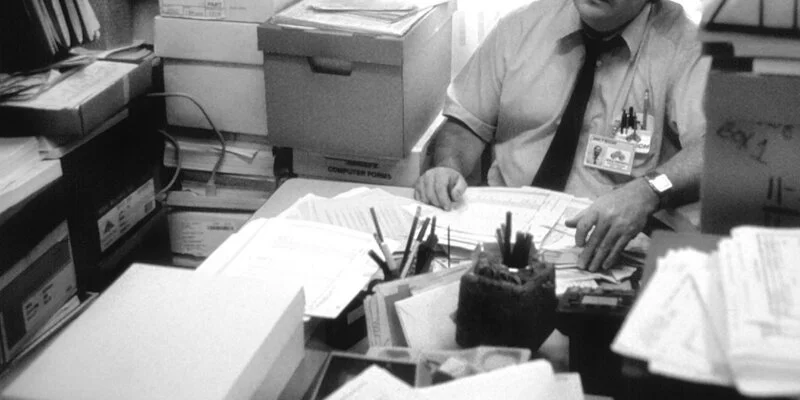 Mono_Boring office job.jpg