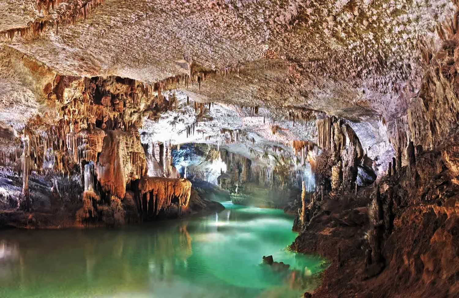Jeita Grotto