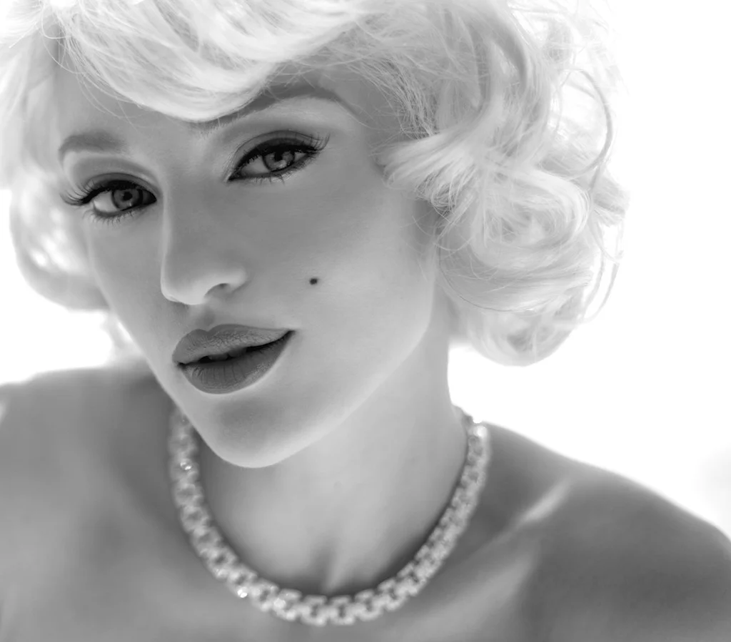 Marilyn B&W closeup2 final - Version 2.jpg