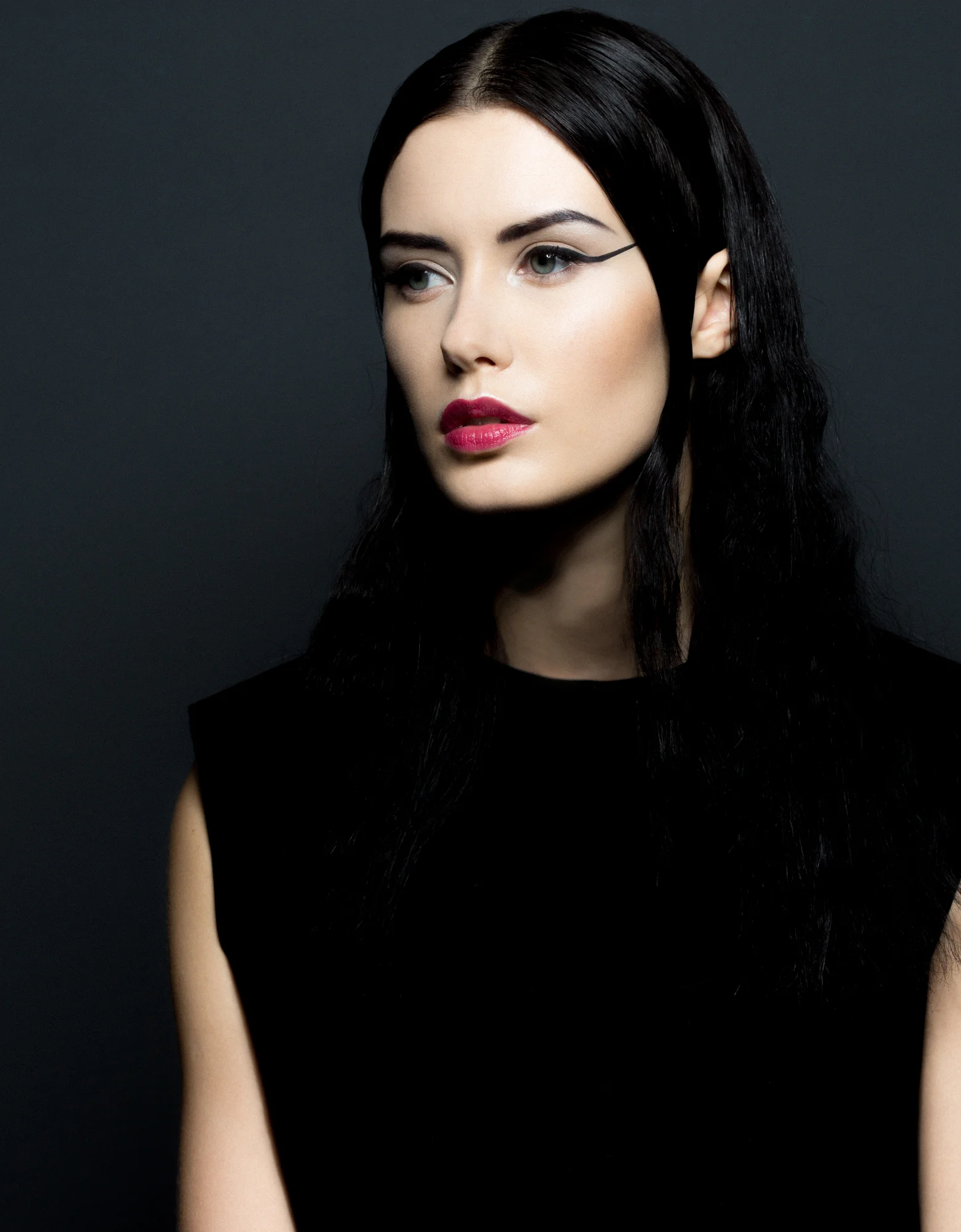 Sructured line Beauty editorial-1.jpg