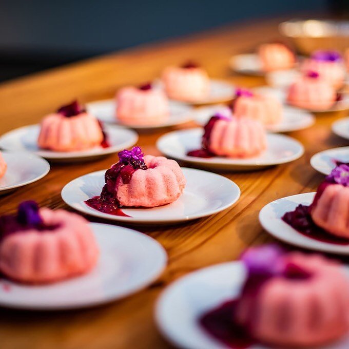 You eat with all your senses...we strive to make sure it&rsquo;s delicious and beautiful! Strawberry Angel Food Cake with Mixed Berry Compote and Edible Flowers 

Photography: @rotcelisrose
Rentals: @americanpartyrentals @marshrentals
Venue: @suitefo