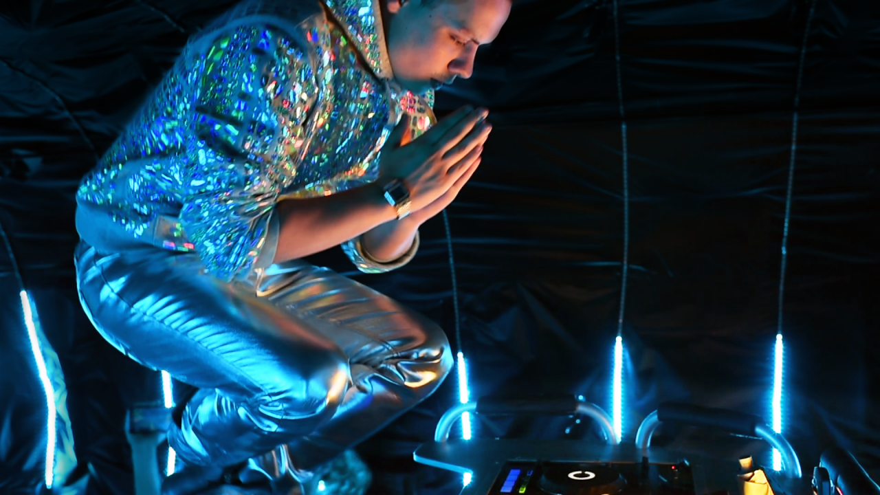 s3-news-tmp-90538-desperados_bass_drop_4--default--1280.png