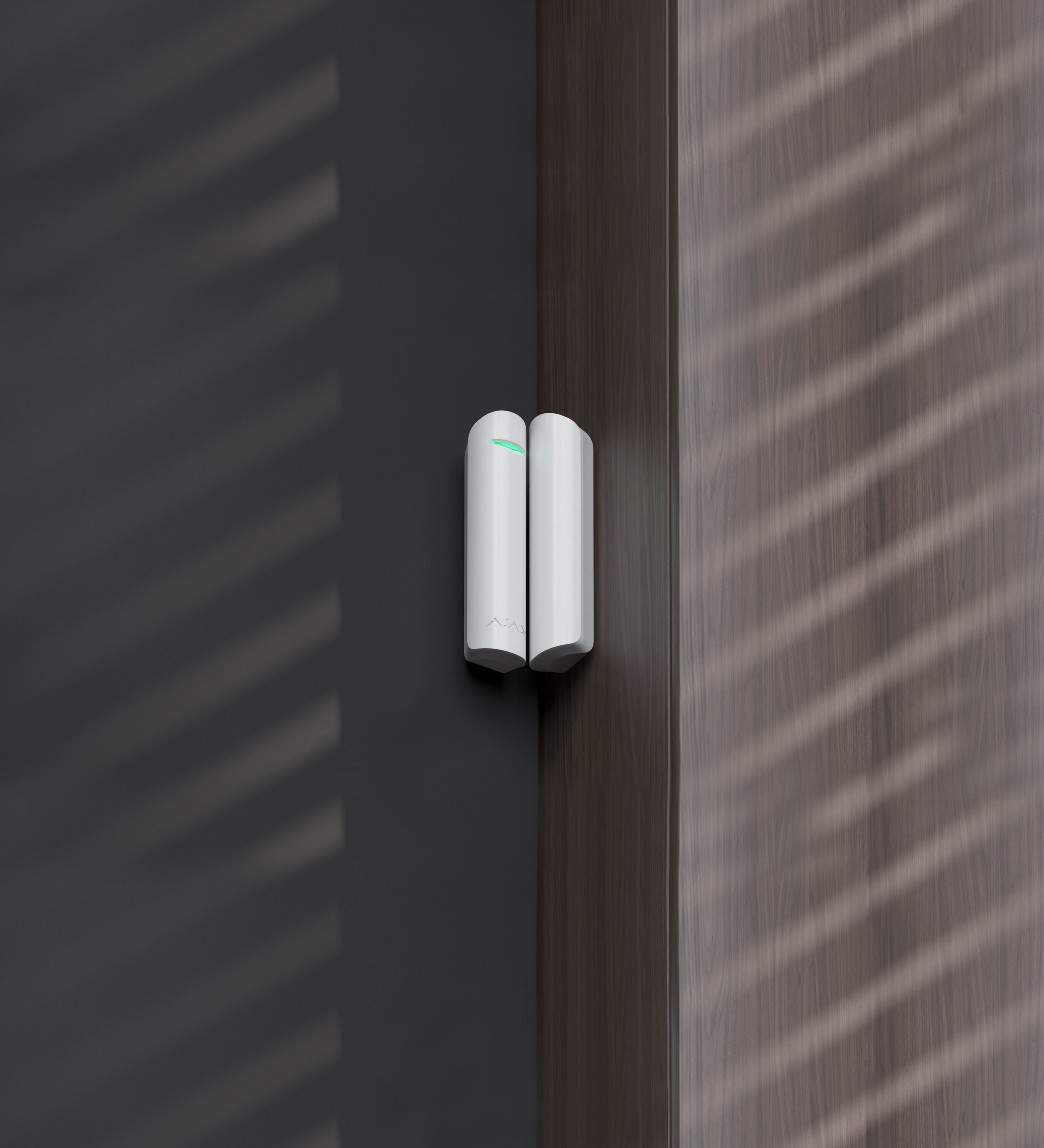 DoorProtect on door2.jpg