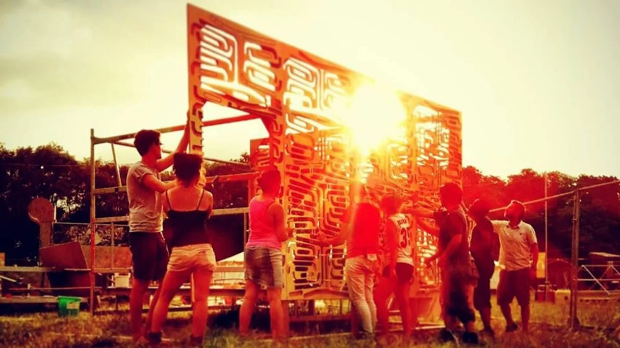AfH-Open-Mic-Stage-WOMAD-Festival-2013-Architecture-for-Humanity-UK-charity-outreach-006.jpg