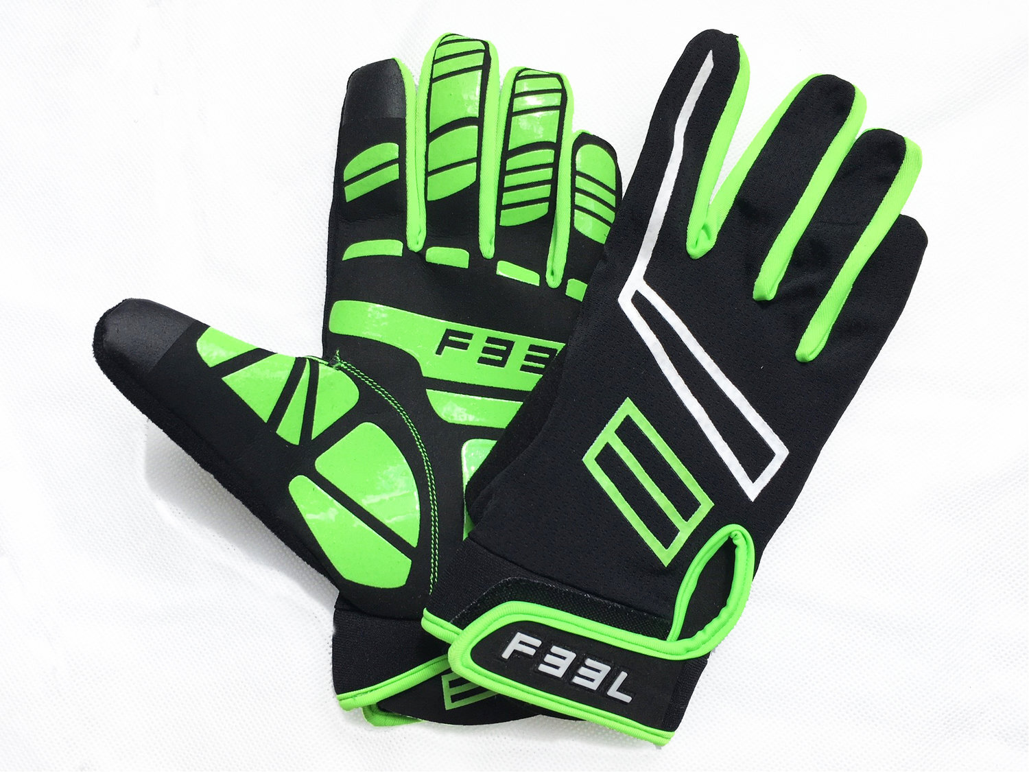 VIRAGEgg - 💙🤍❤ Welcome our new Alpine Esports SIM21 Gloves !!! Webshop  link in Bio.