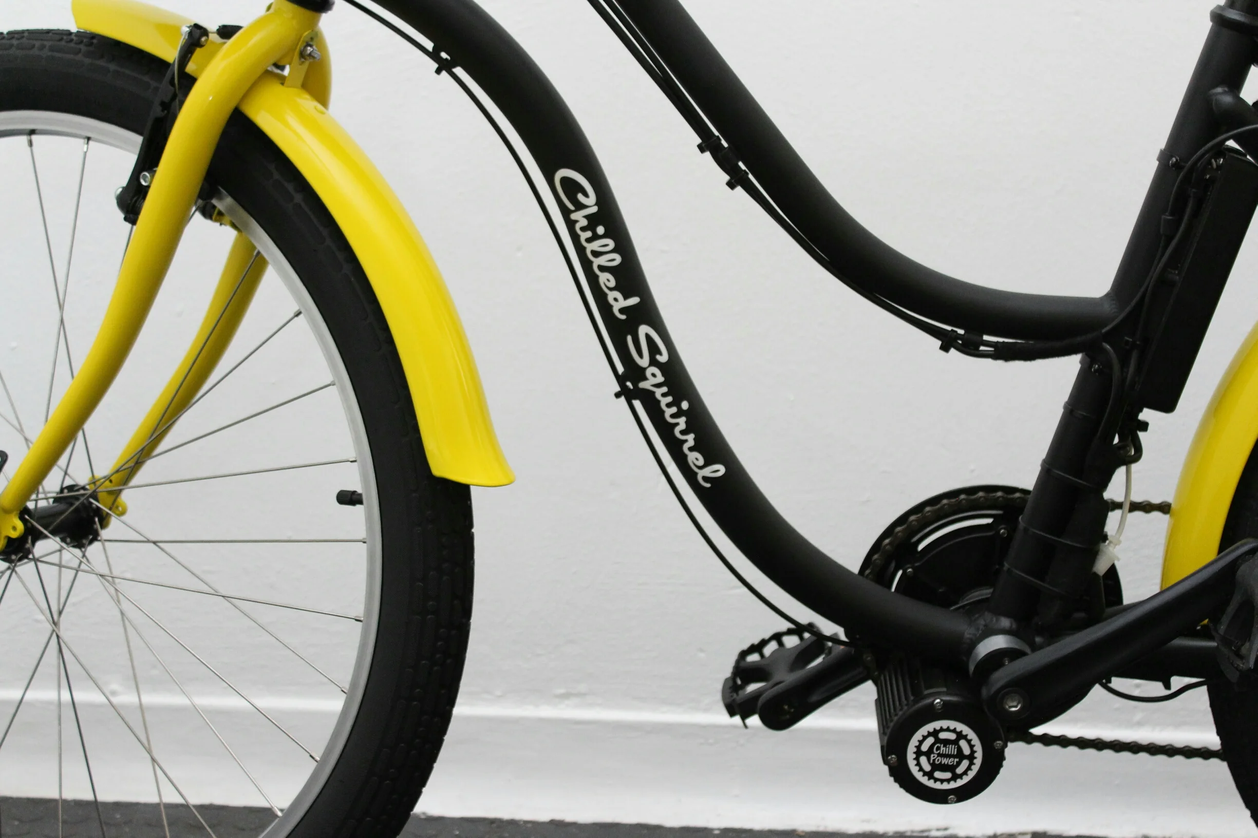 Mid motor e-bike cruiser 