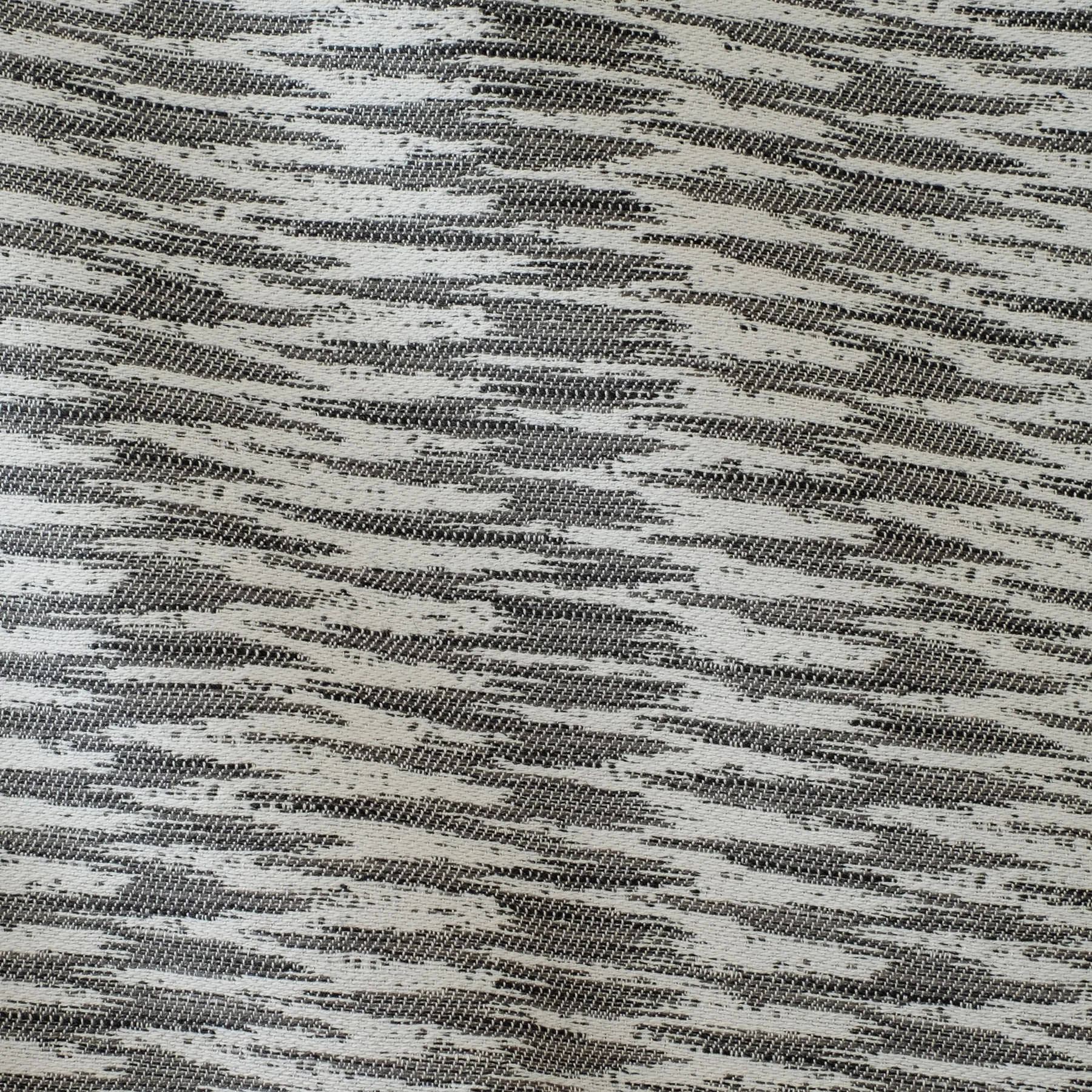 #92-3 WHITE & BLACK
