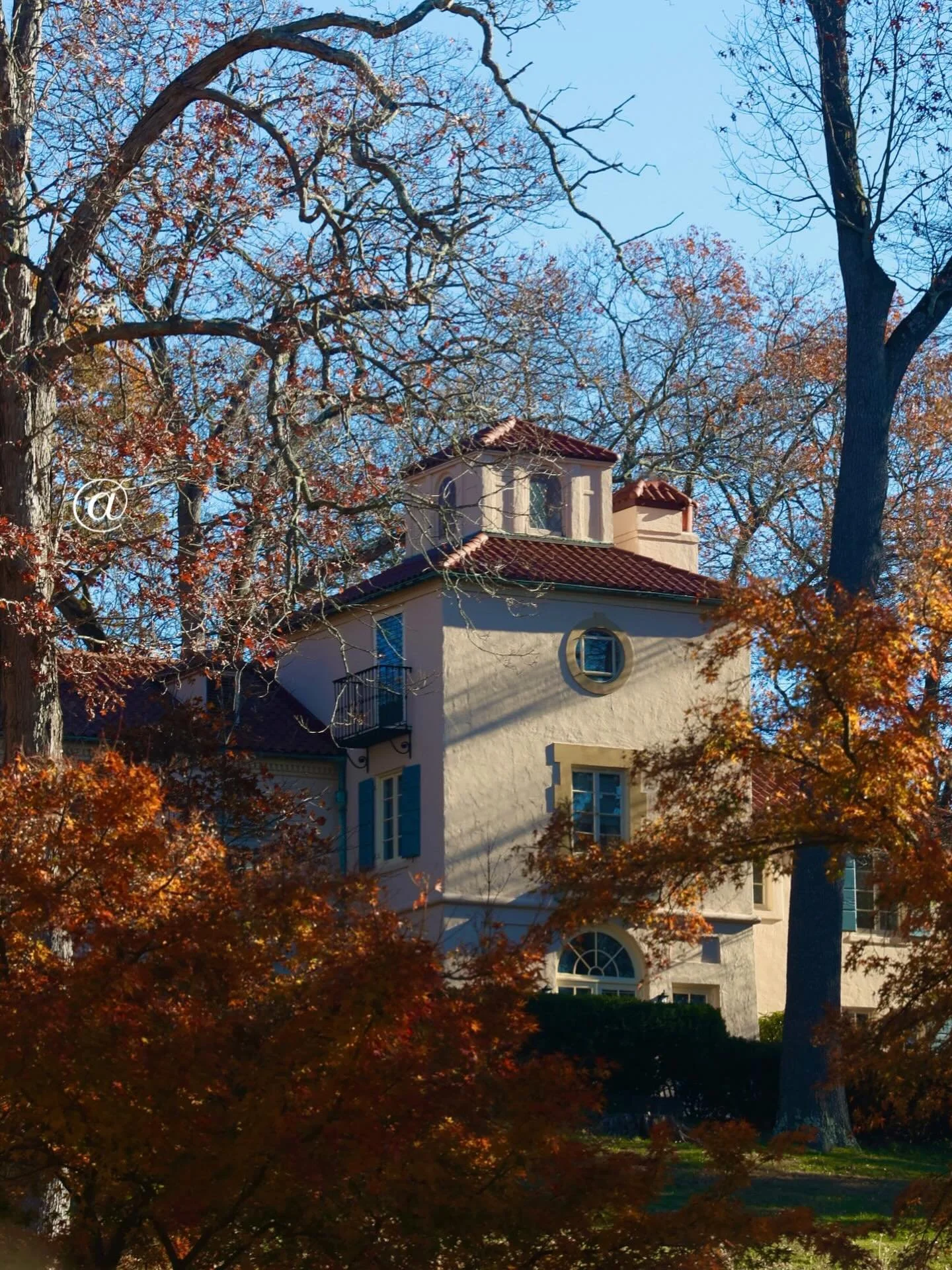 Drawing inspiration from the North Shore of Long Island, where our company is rooted, Fret Fabric&rsquo;s January 2026 North Shore Escape captures the essence of grand estates, historic manors and windswept beaches nestled along the Gold Coast&rsquo;